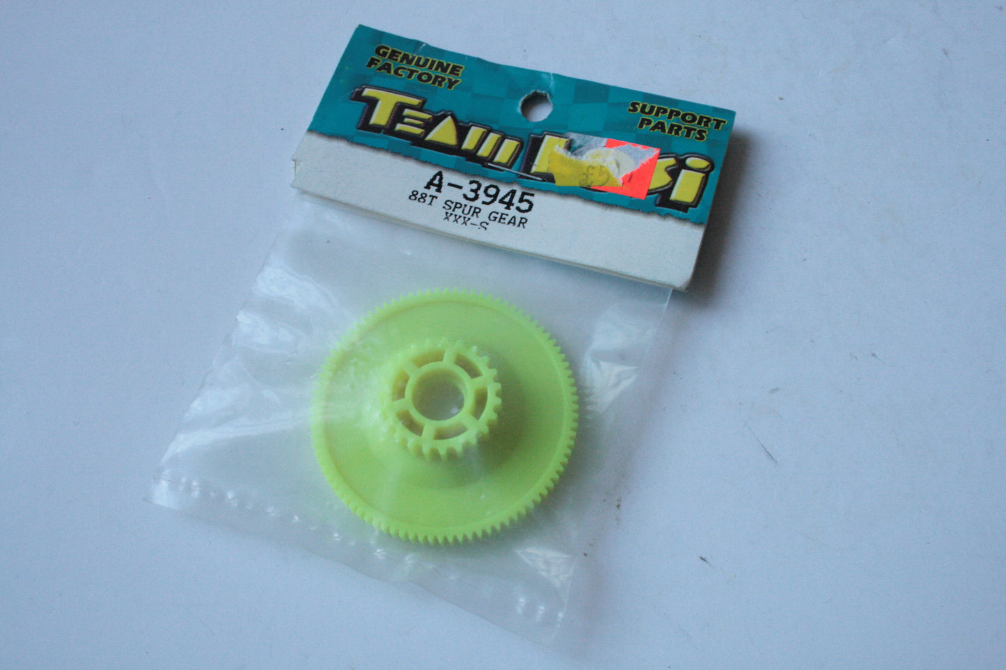 Losi A-3945 88 Tooth 88T Yellow Spur Gear For XXX-S - A3945 XXXS